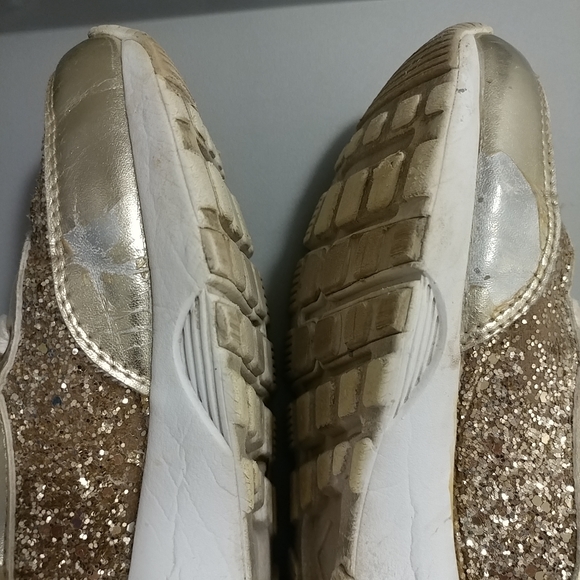🎉HOST PICK🎉Children's Place Gold Glitter Sneakers Girls 5 - Picture 13 of 16
